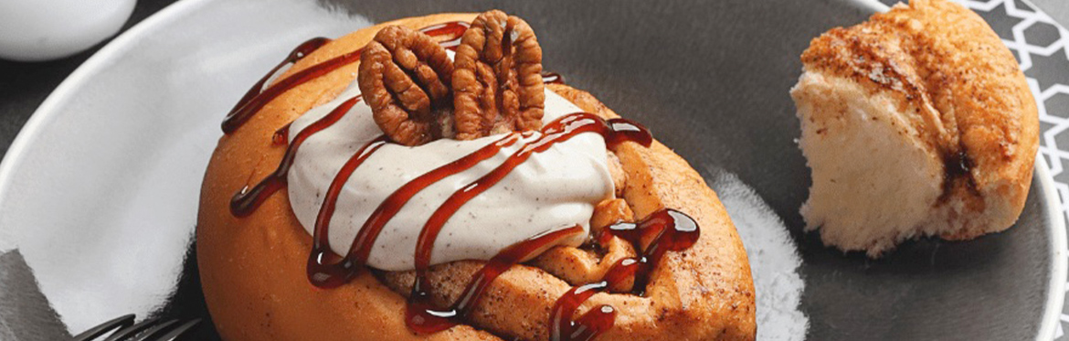Pecan Crunch Cinnamon Roll in Bowl